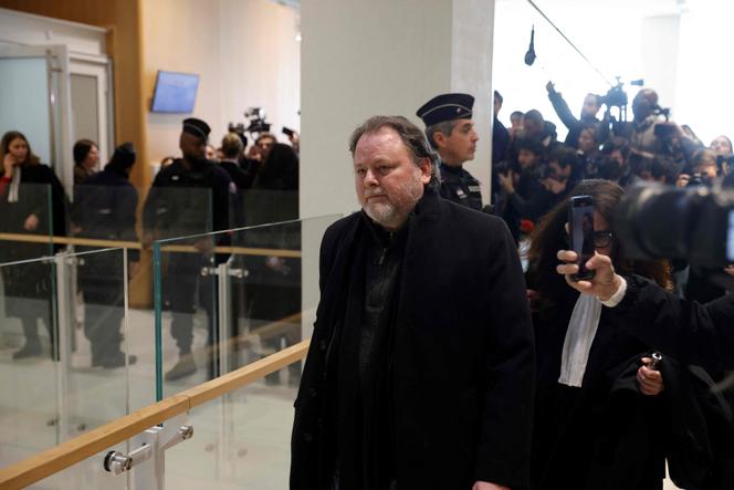 O diretor francês Christophe Ruggia, no tribunal de Paris, 3 de fevereiro de 2025.