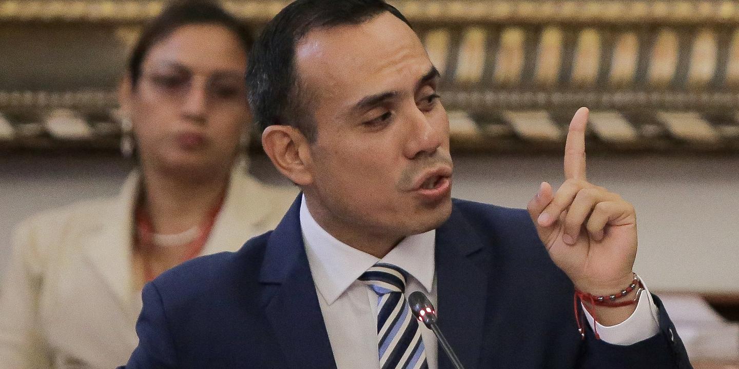 Au Pérou, le président José Jeri à son tour menacé de destitution par le Congrès