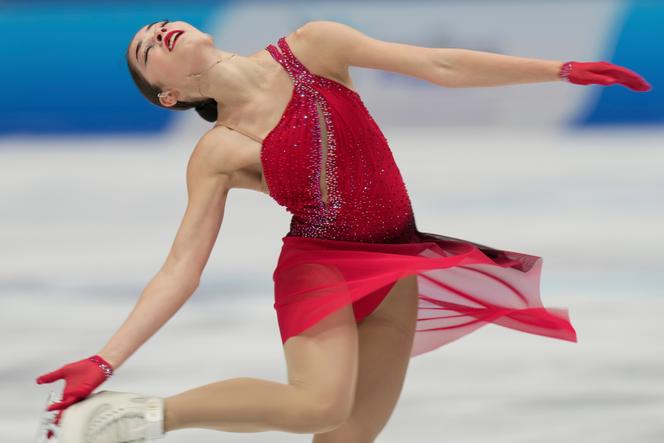A russa Adeliia Petrosian, competindo como atleta neutra, durante o skate livre do torneio classificatório olímpico Skate to Milano, 20 de setembro de 2025, em Pequim.