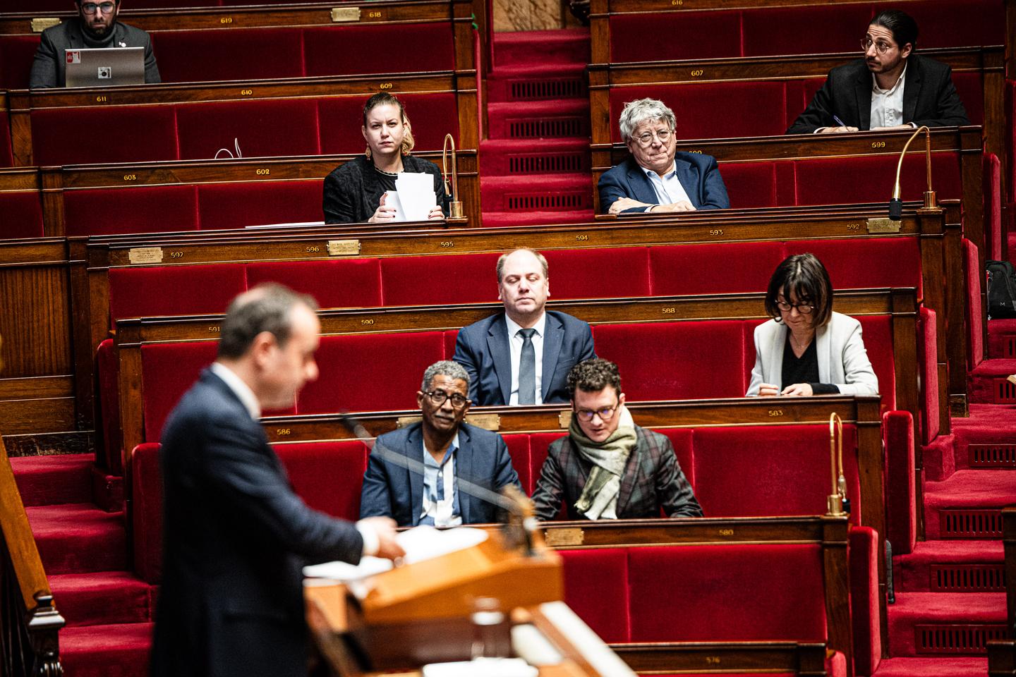 Budget 2026 : la partie recettes adoptée par l’Assemblée nationale après l’échec des motions de censure de LFI et du RN Budget 2026 : la partie recettes adoptée par l’Assemblée nationale après l’échec des motions de censure de LFI et du RN