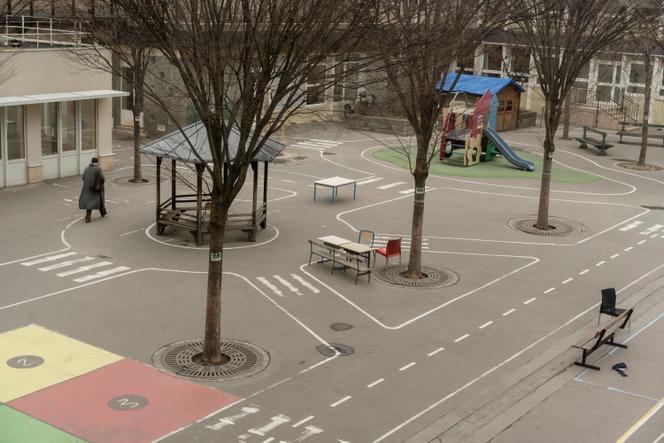 Lors d’une formation « Prévenir et agir contre les violences faites aux enfants », donnée à des directeurs d’établissements dans une école parisienne, le 22 janvier 2026.