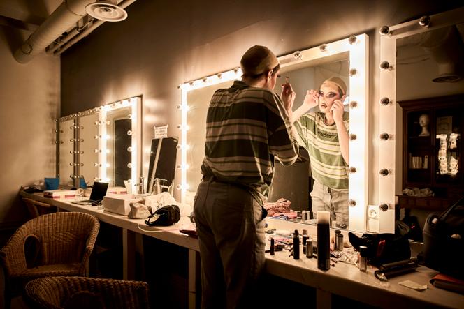 Sacha Starck dans « Ix : variations », de Marcos Caramés-Blanco, à Théâtre Ouvert, à Paris, en novembre 2025.