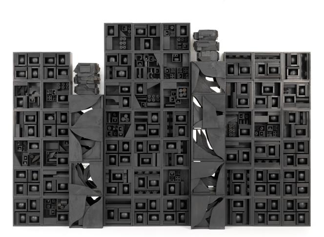 « Rain Forest Wall » (1967), de Louise Nevelson.