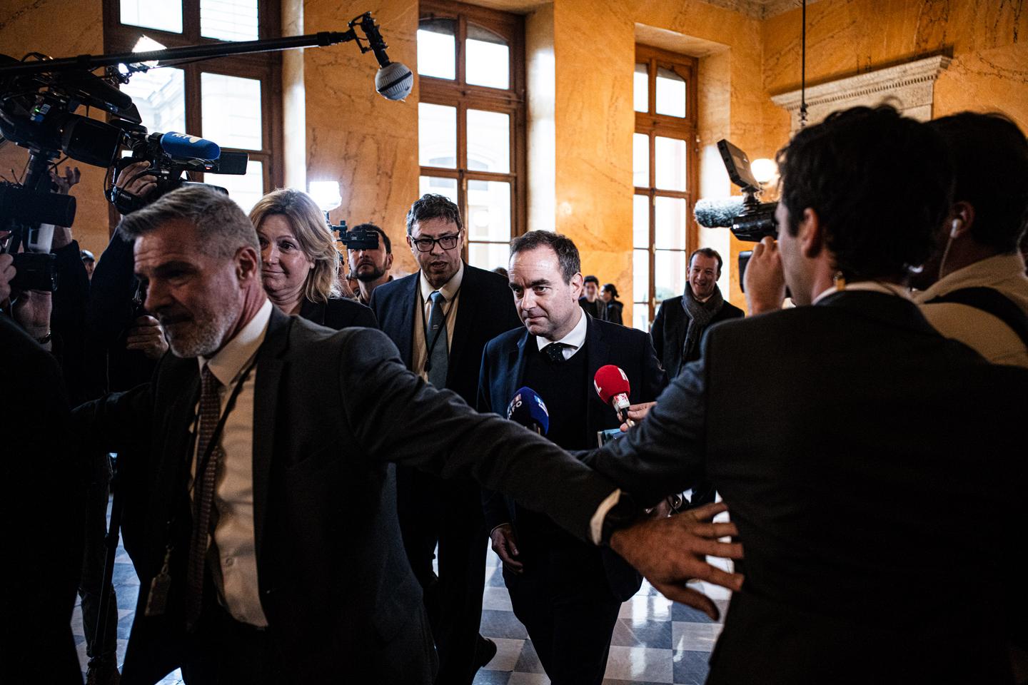 Budget 2026 : Sébastien Lecornu engage la responsabilité de son gouvernement sur la partie dépenses du texte, en ayant de nouveau recours au 49.3