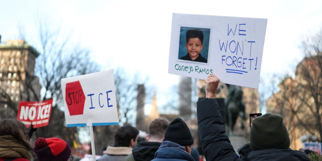 Judge temporarily blocks deportation of 5-year-old detained by ICE