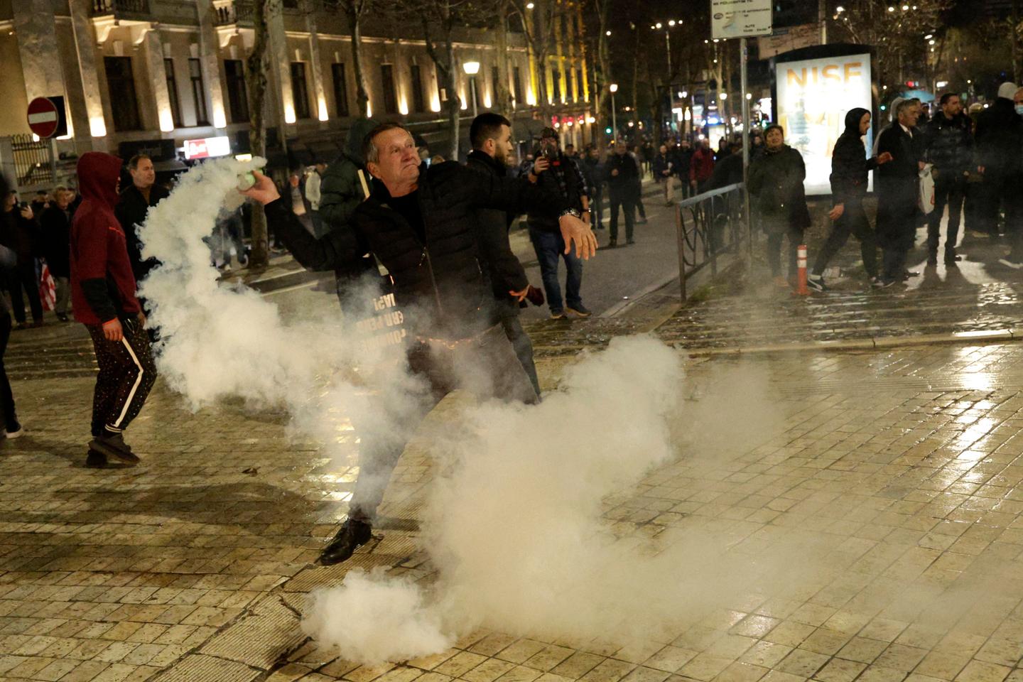 Albanie : affrontements lors d’une manifestation contre le gouvernement d’Edi Rama