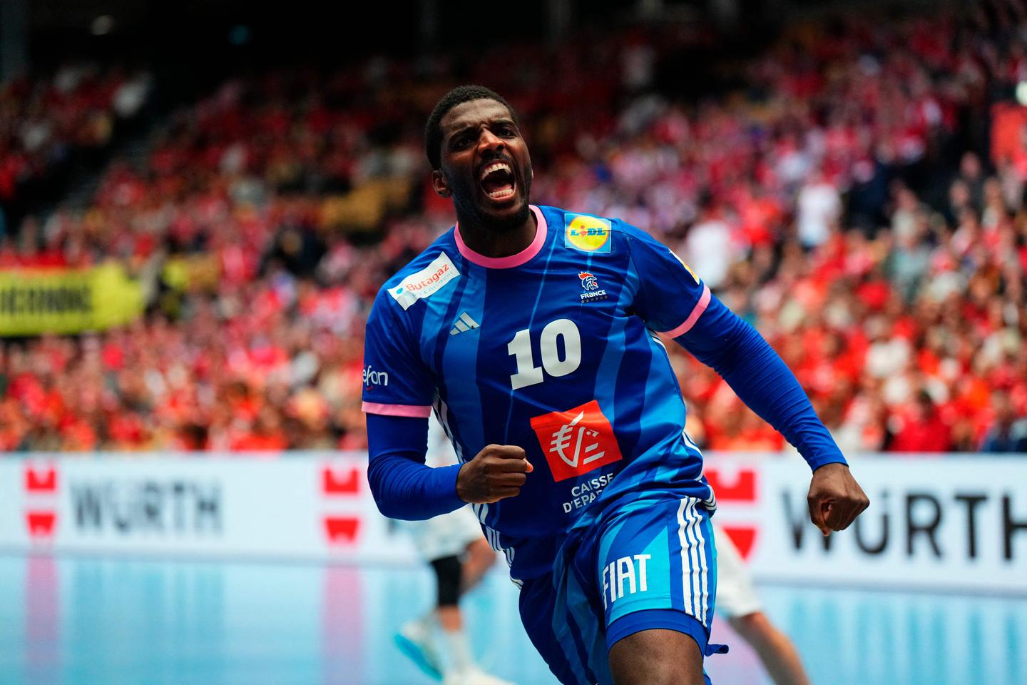 Euro de handball : l’équipe de France se défoule contre le Portugal et se replace dans la course pour le dernier carré