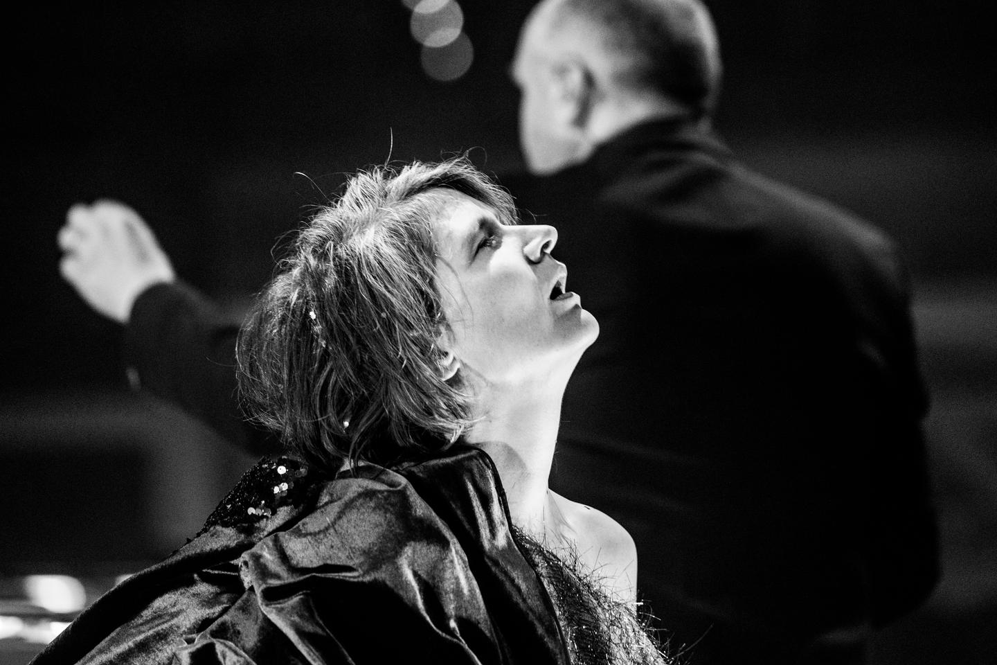 Le retour réussi de Camille, en version symphonique, à l’Hyper Weekend Festival à Paris