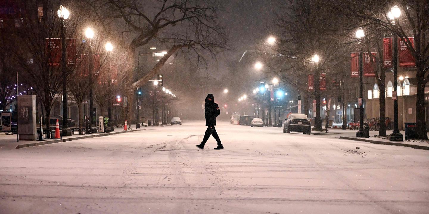 Tempête hivernale aux Etats-Unis : plus de 600 000 clients sans électricité, selon un site de surveillance
