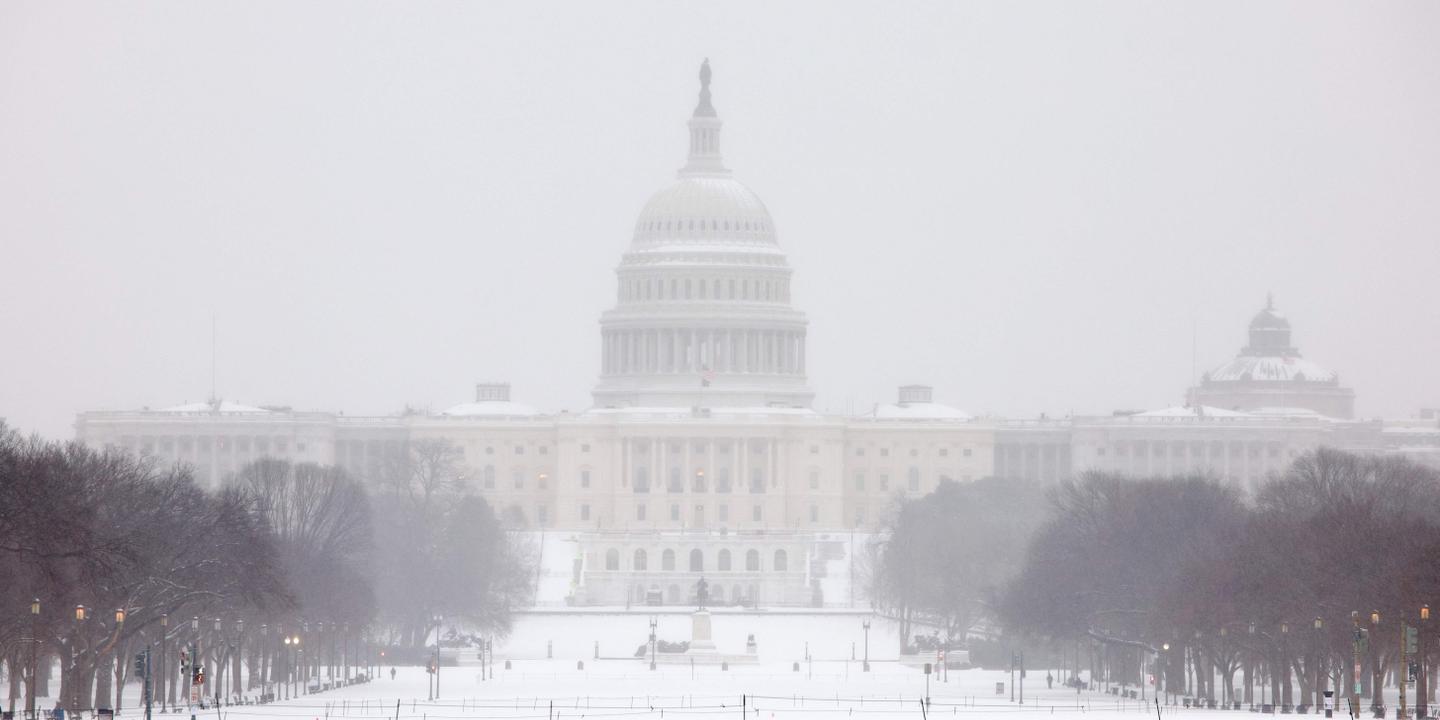 Les premières images de la tempête de neige « historique » qui balaie les Etats-Unis