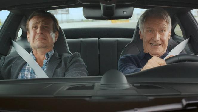 Jason Segel (Jimmy) et Harrison Ford (Paul), dans la saison 3 de la série « Shrinking » (2026).