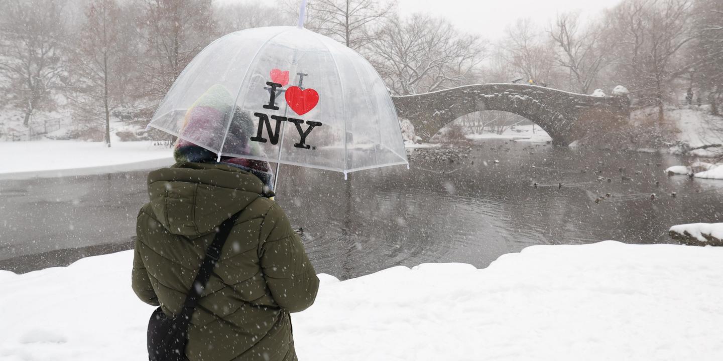 Les photos de la méga-tempête hivernale ayant causé la mort d’au moins 11 personnes aux Etats-Unis
