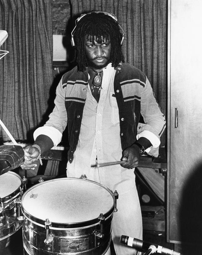 Le batteur Sly Dunbar, à New York, en 1979.