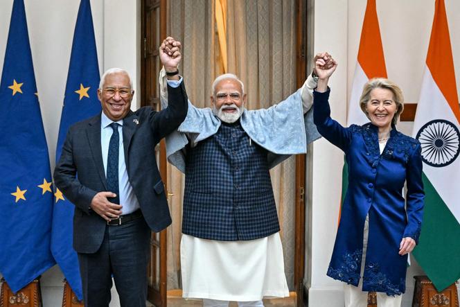 European Council President Antonio Costa, India’s Prime Minister Narendra Modi and European Commission President Ursula von der Leyen pose in New Delhi on January 27, 2026.