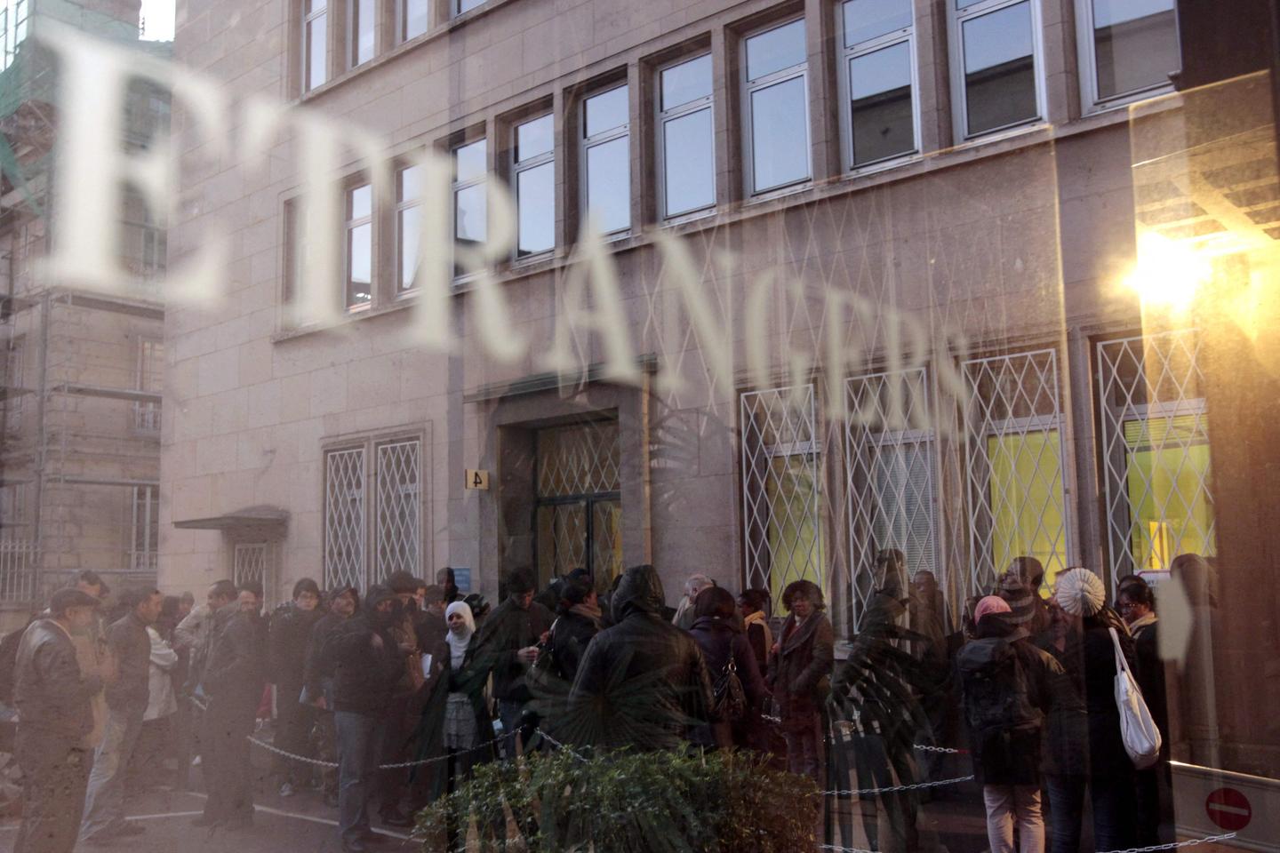 Half of new immigrants in France are students or refugees