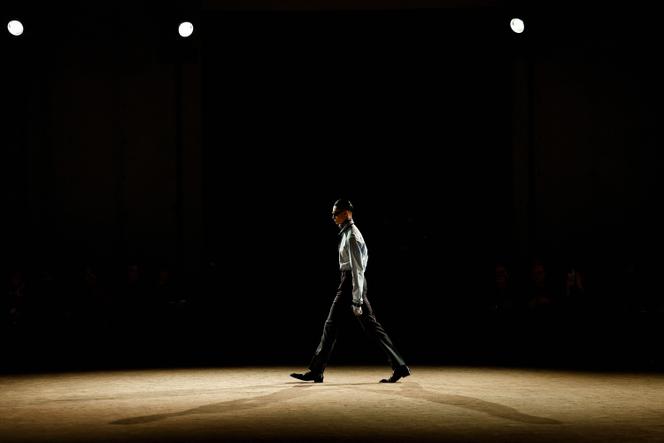 Paris Men’s Fashion: Saint Laurent Unveils Unrefined Sophistication