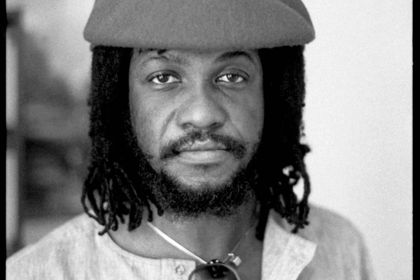 Sly Dunbar, batteur de reggae mythique et collaborateur de Joe Cocker, Bob Dylan ou encore Serge Gainsbourg, est mort