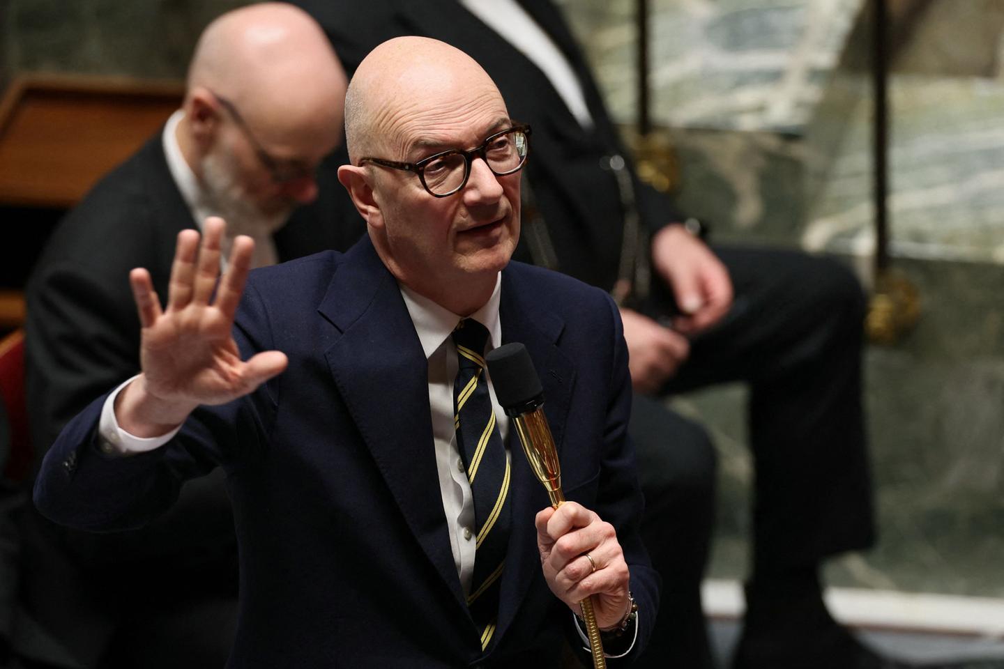 Le gouvernement tente d’éteindre la polémique sur la vente de l’entreprise de défense LMB à l’Américain Loar