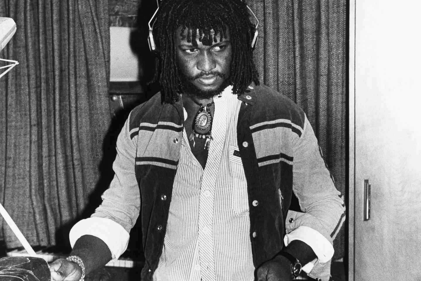 Sly Dunbar, batteur emblématique du reggae, est mort