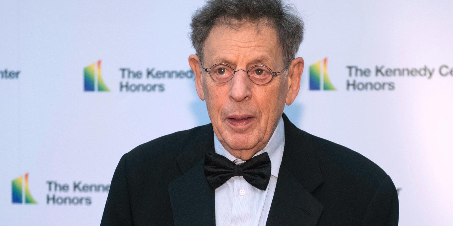 Philip Glass annule la première mondiale de sa nouvelle symphonie au Kennedy Center après les réformes de Donald Trump