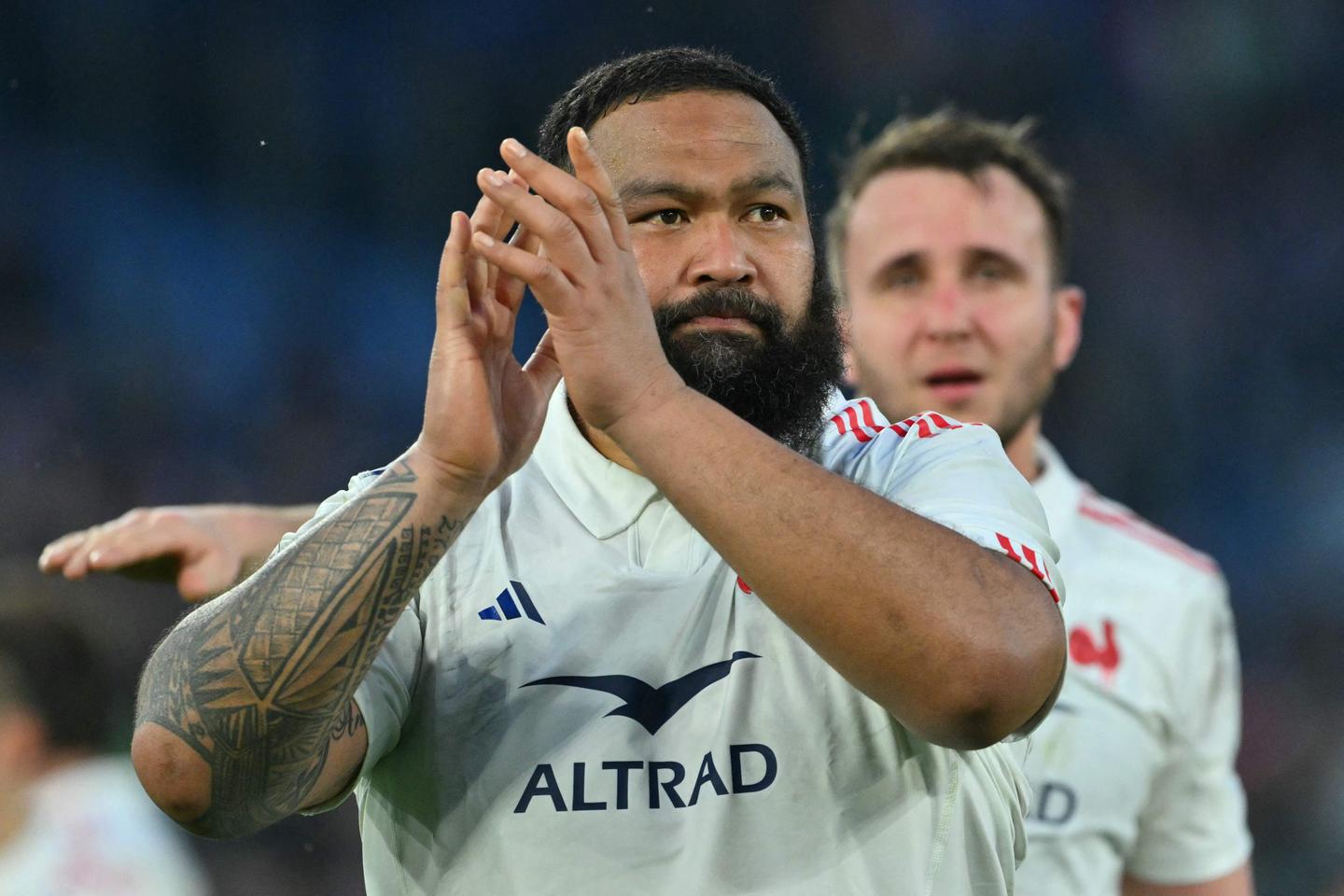 Uini Atonio, pilier du XV de France et du Stade Rochelais, contraint de mettre un terme à sa carrière