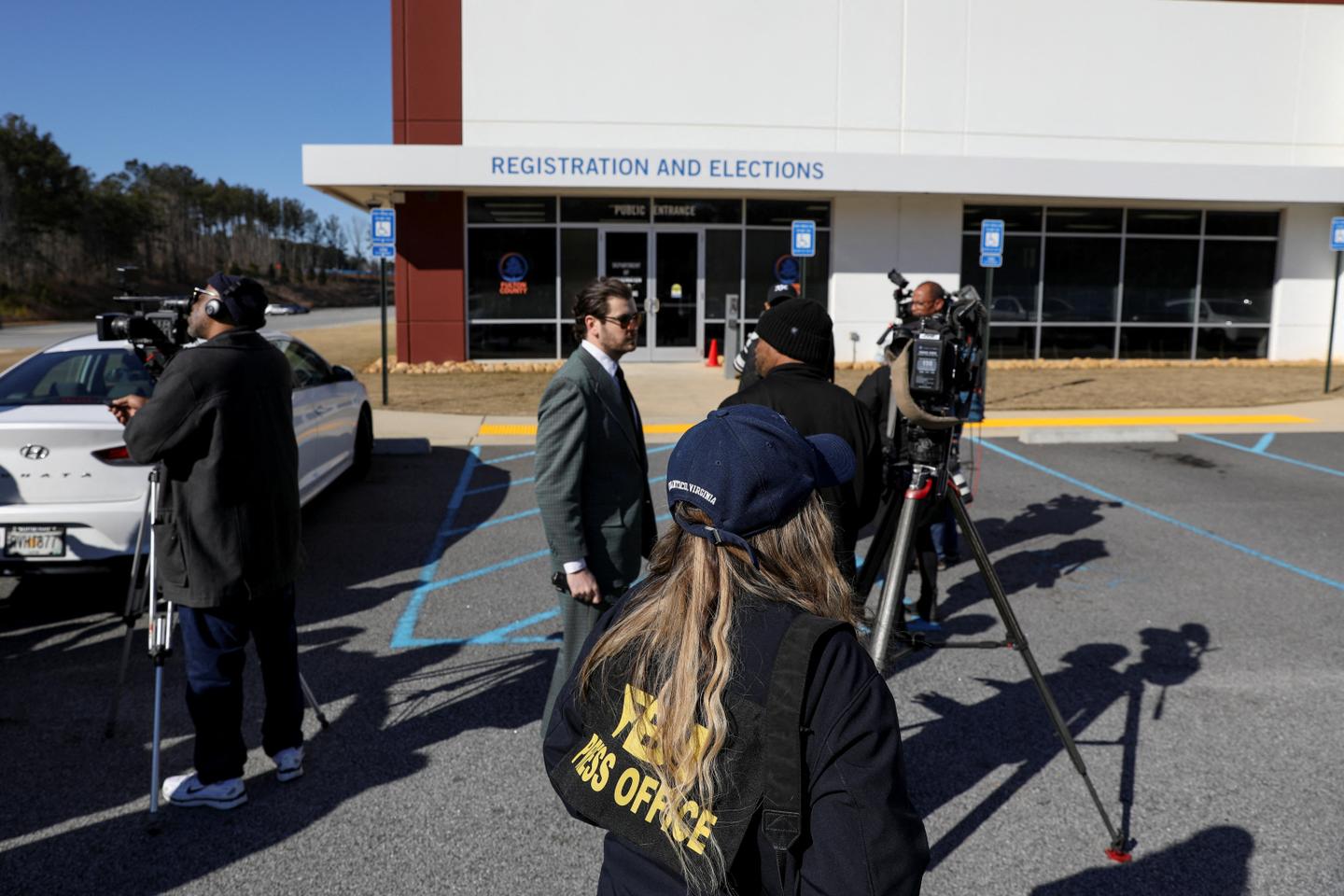 Elections américaines de 2020 : le FBI perquisitionne un centre électoral en Géorgie