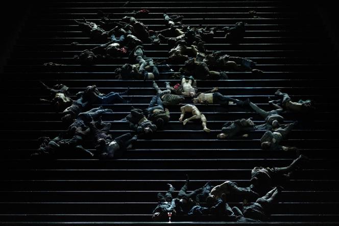« Requiem pour la fin de l’amour », de Dimitris Papaioannou, à l’Opéra national de Grèce, à Athènes, le 23 janvier 2026.