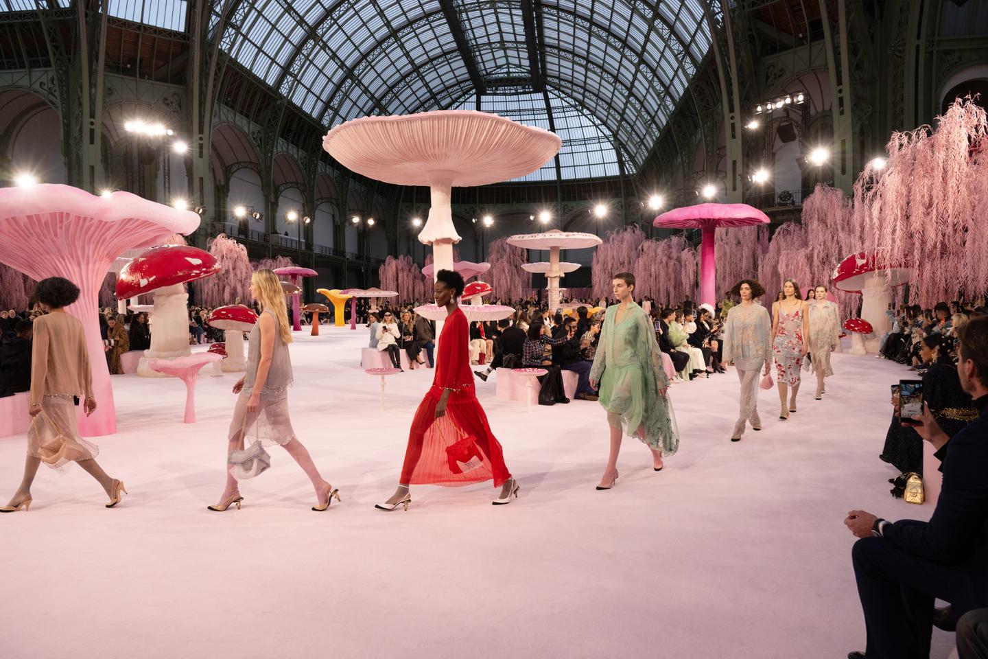 Paris Haute Couture Week: Chanel dazzles, Armani faces new challenge