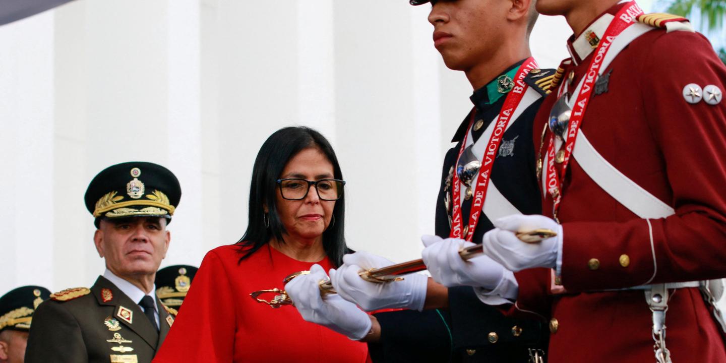 Venezuela : Delcy Rodriguez, la présidente par intérim, cible sans la nommer Maria Corina Machado, l’exhortant à « rester à Washington »