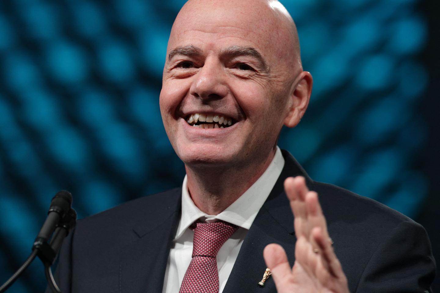 Gianni Infantino favorable à la réintégration de l’équipe nationale et des clubs russes dans les compétitions de football Gianni Infantino favorable à la réintégration de l’équipe nationale et des clubs russes dans les compétitions de football