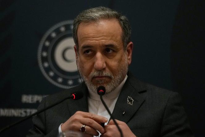 Le ministre des affaires étrangères iranien, Abbas Araghtchi, à Istanbul, en Turquie, le 30 janvier 2026.