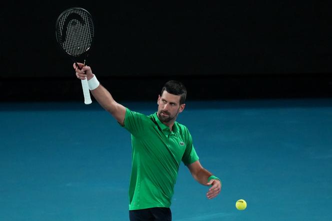 Novak Djokovic lors de son match contre Jannik Sinner en demi-finale de l’Open d’Australie, le 30&nbsp;janvier 2026.