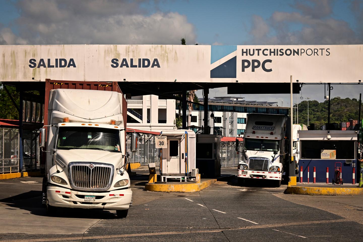 Le Panama annule les contrats liant un groupe de Hongkong aux ports de son canal, une victoire pour Trump