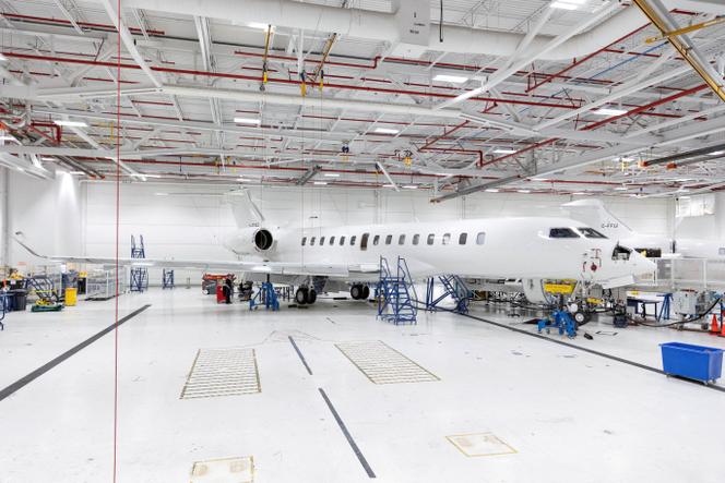 Un jet Bombardier Global 7500 en construction, l’un des modèles visés par Donald Trump, à Montréal (Canada), le 6&nbsp;février&nbsp;2025.