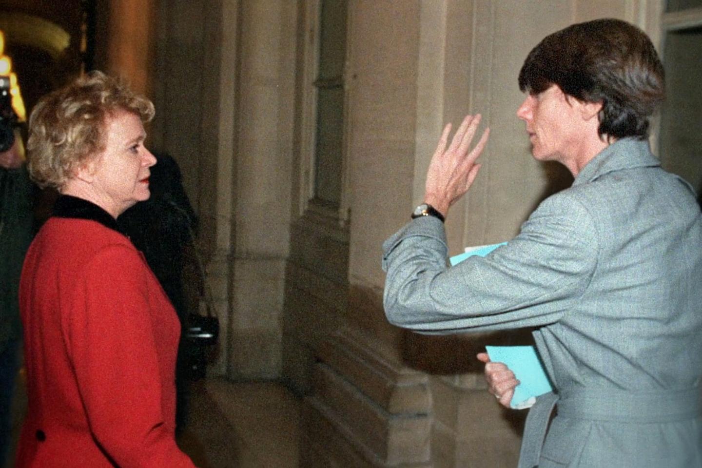 « Elf, une affaire d’Etat », sur France 5 : retour sur un scandale politico-financier des années 1990 « Elf, une affaire d’Etat », sur France 5 : retour sur un scandale politico-financier des années 1990