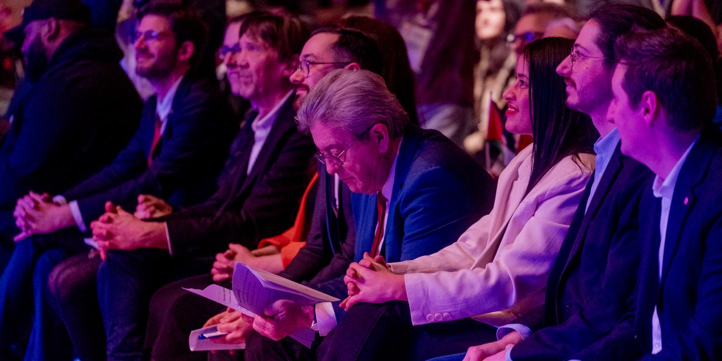 Mélenchon critiqué par RSF pour sa conférence de presse réservée aux médias alternatifs