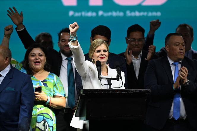 Laura Fernandez, la candidate élue du Costa Rica, après les résultats de l’élection présidentielle à l’hôtel Aurola, à San José, le 1er février 2026.