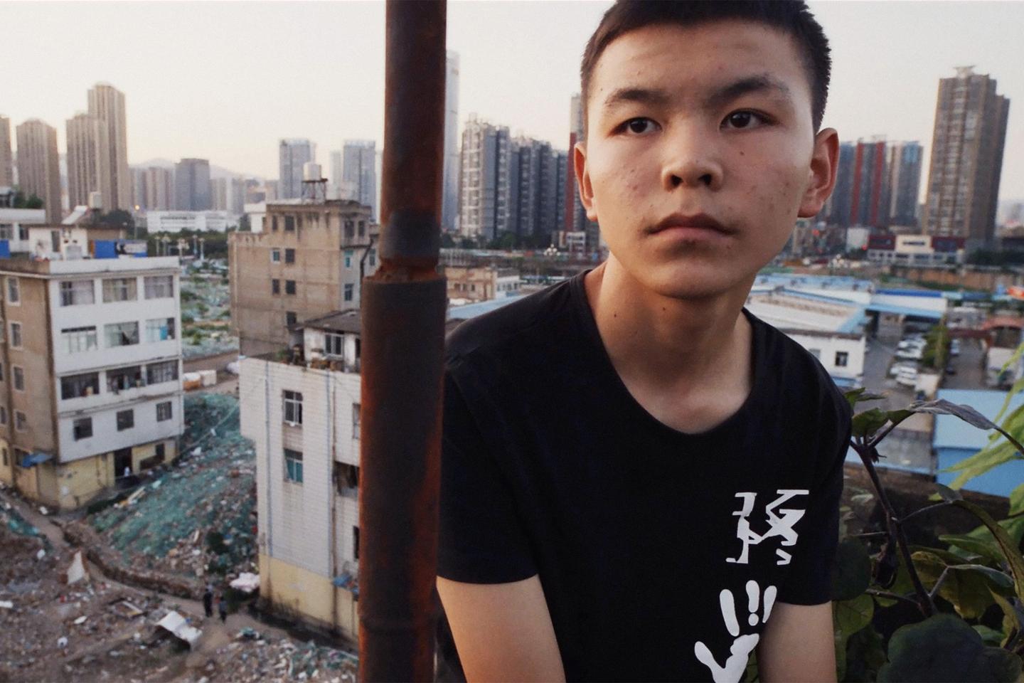 Dans « Le Grand Phuket », Yaonan Liu filme les 400 coups d’un adolescent chinois, au pied des tours d’immeubles