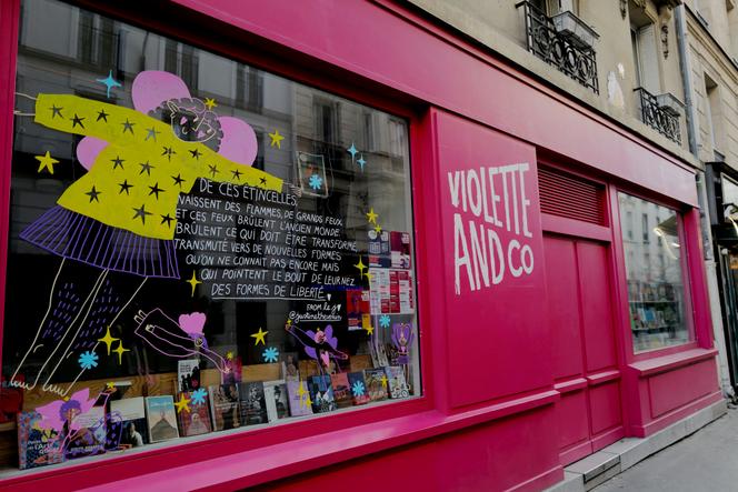 Devant la librairie Violette and Co, à Paris, le 19 janvier 2026.