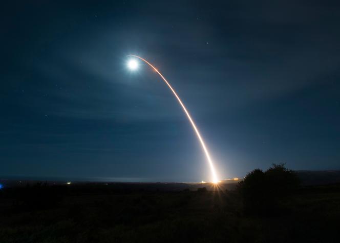 Le tir d’un missile balistique intercontinental Minuteman III non armé depuis la base aérienne de Vandenberg (Californie), en février 2020.