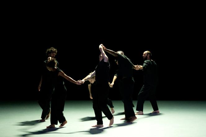 « A l’ombre d’un vaste détail, hors tempête », de Christian Rizzo, à Bonlieu Scène nationale Annecy, en septembre 2025.