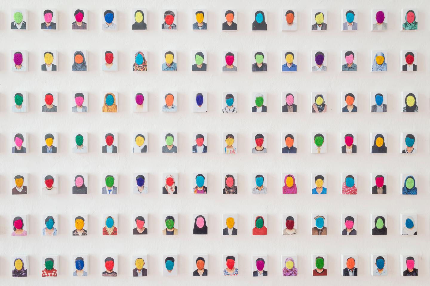 A la galerie Eric Mouchet, à Paris, les artistes hazara, de persécutions en exils