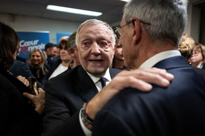 Jean-Michel Aulas, candidat à la mairie de Lyon, lors de l’inauguration de son QG de campagne, le 25 novembre 2025.