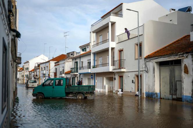 A Alcecer do Sal, en Portugal, en pleine tempête Leonardo, le 5 février 2026.