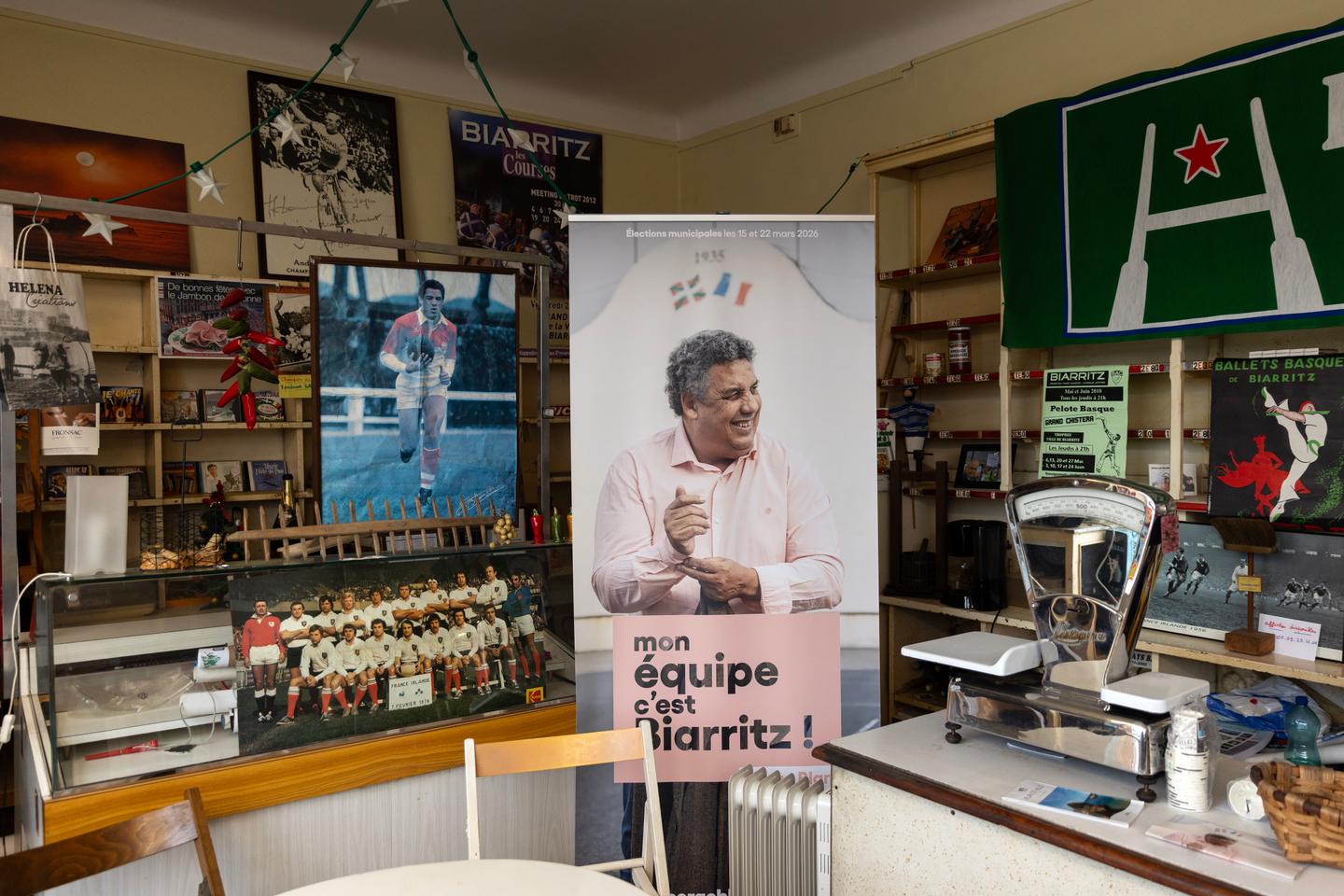 Serge Blanco, génie du rugby mais novice en politique, part à l’assaut de la mairie de Biarritz