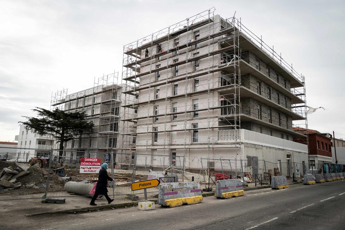 Le taux obligatoire de logements sociaux dans certaines communes réduit par décret