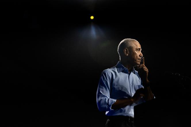 L’ancien président américain Barack Obama prend la parole au Baird Center à Milwaukee (Wisconsin), en novembre 2024.
