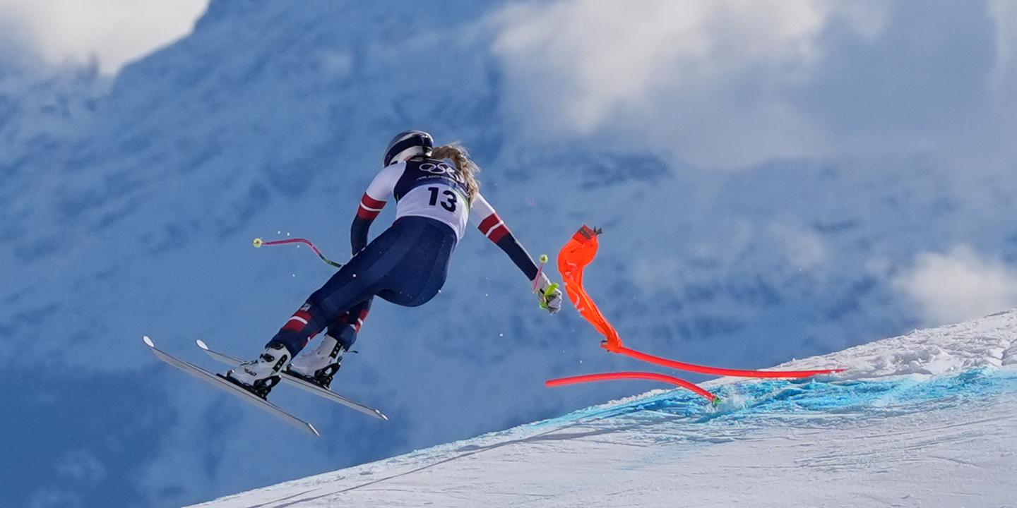Lindsey Vonn, blessée à Cortina, voit son retour olympique s'achever en 13 secondes