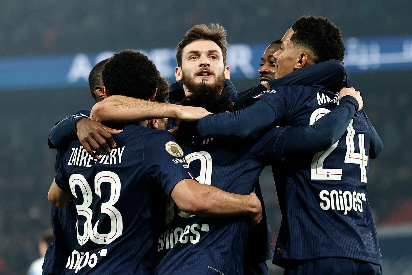 PSG pound Marseille and move back to top of Ligue 1