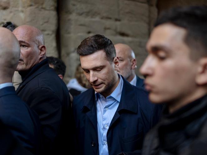 Jordan Bardella, during a trip in support of the candidate for the municipal elections in Carcassonne, the RN deputy Christophe Barthès, in Carcassonne, February 7, 2026.